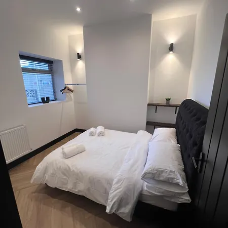 The 145 House In Swansea City Centre, Train, Beach, Mumbles, Gower Exterior photo