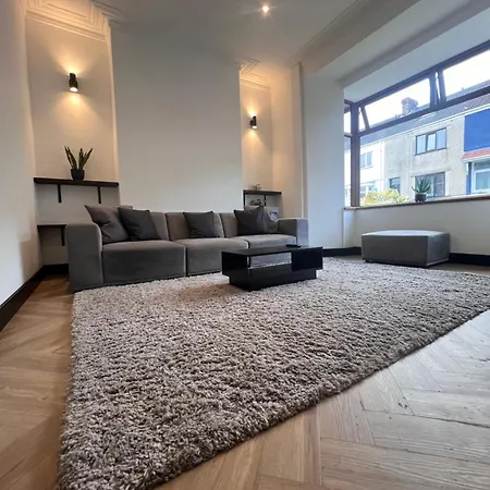 The 145 House In Swansea City Centre, Train, Beach, Mumbles, Gower Exterior photo