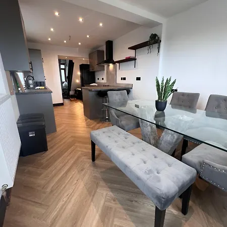The 145 House In Swansea City Centre, Train, Beach, Mumbles, Gower Exterior photo