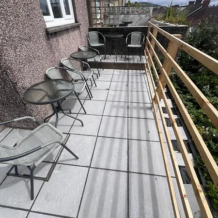 The 145 House In Swansea City Centre, Train, Beach, Mumbles, Gower Exterior photo